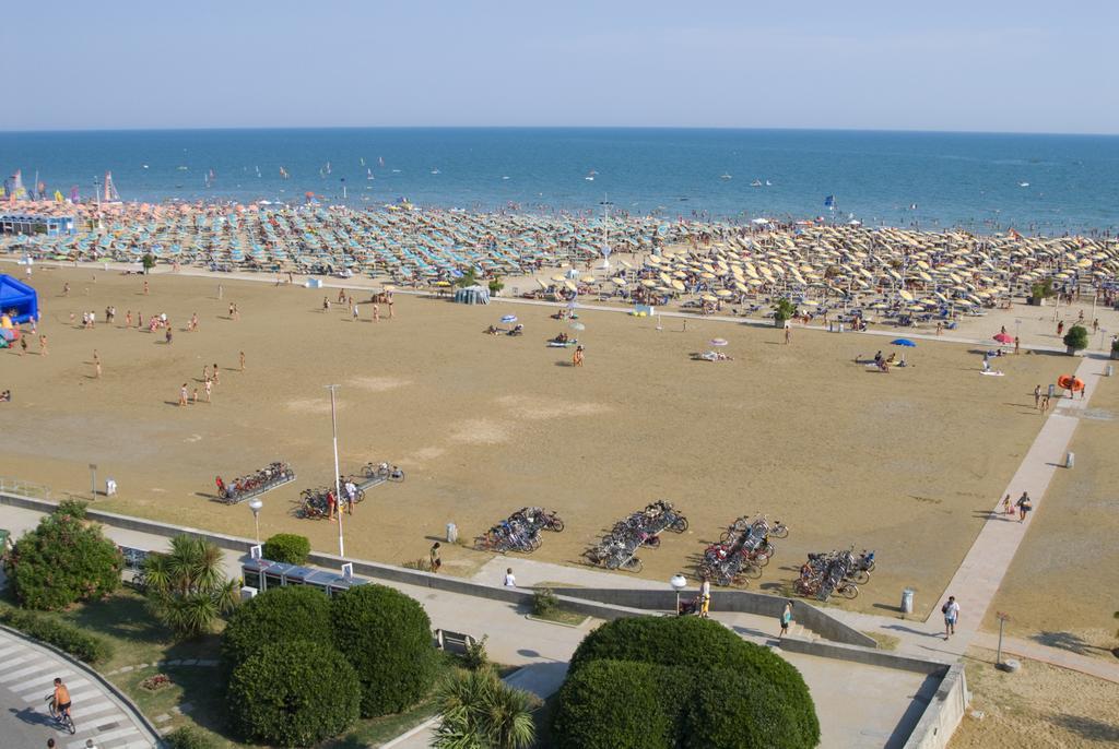 Appartamenti Sole Bibione Kültér fotó